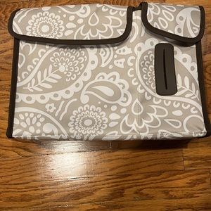 Thirty One Pack N Pull Car Caddy Organizer